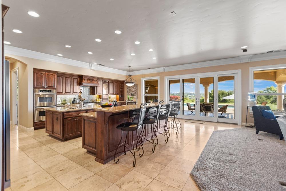 Detail Gallery Image 14 of 65 For 7543 Old Pear Hill Ln, Penryn,  CA 95663 - 5 Beds | 4/2 Baths