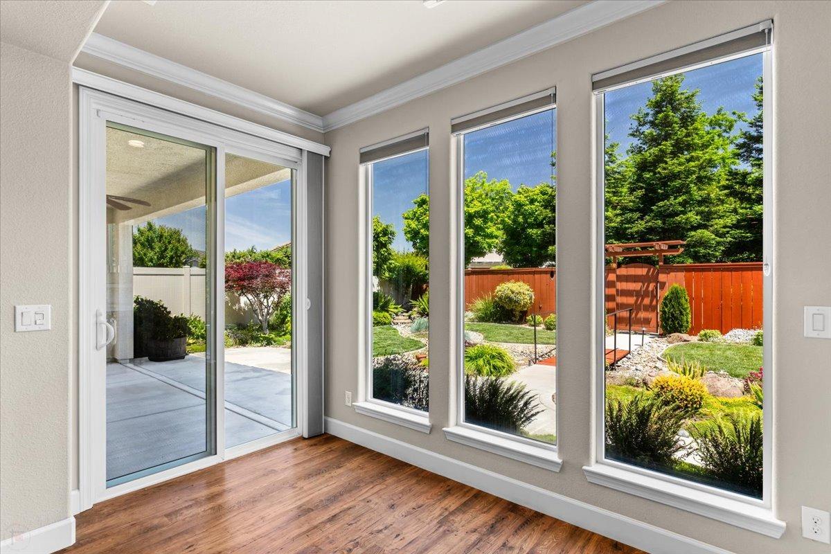 Detail Gallery Image 18 of 84 For 1377 Arbor Brook Dr, Manteca,  CA 95336 - 3 Beds | 2 Baths