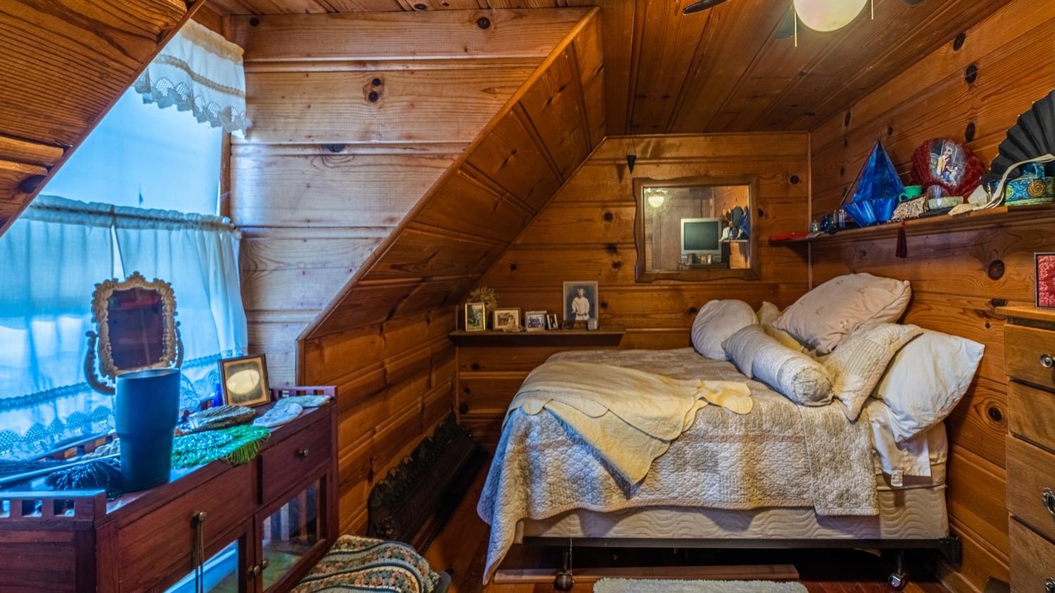 Detail Gallery Image 32 of 74 For 2673 Stone Ln, Placerville,  CA 95667 - 4 Beds | 3/1 Baths