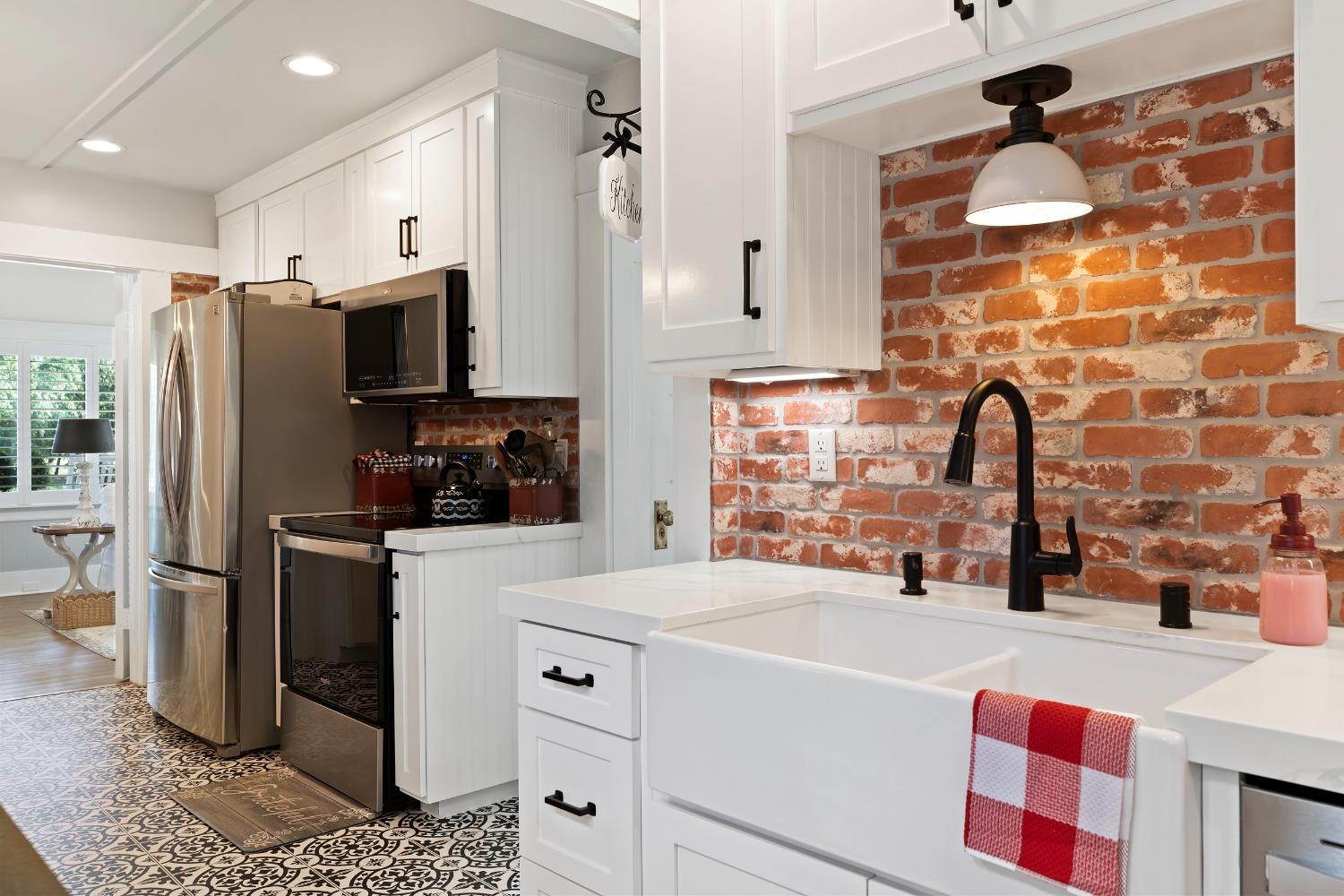 Detail Gallery Image 38 of 90 For 2420 Vine Ave, Escalon,  CA 95320 - 3 Beds | 2 Baths