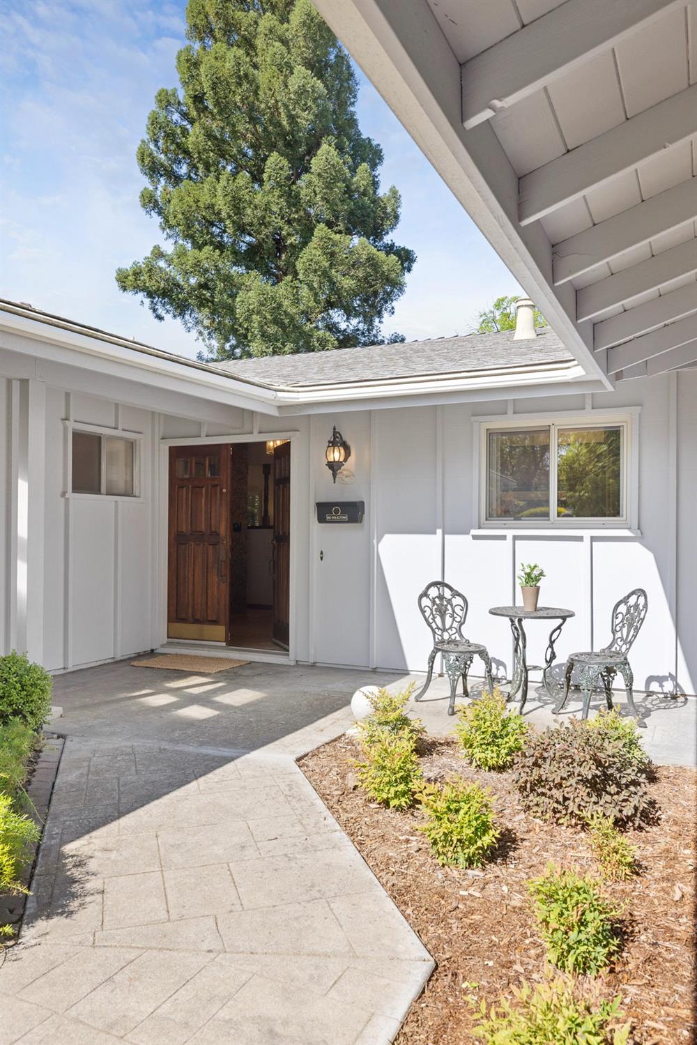 Cleveland Street, Davis, California image 5
