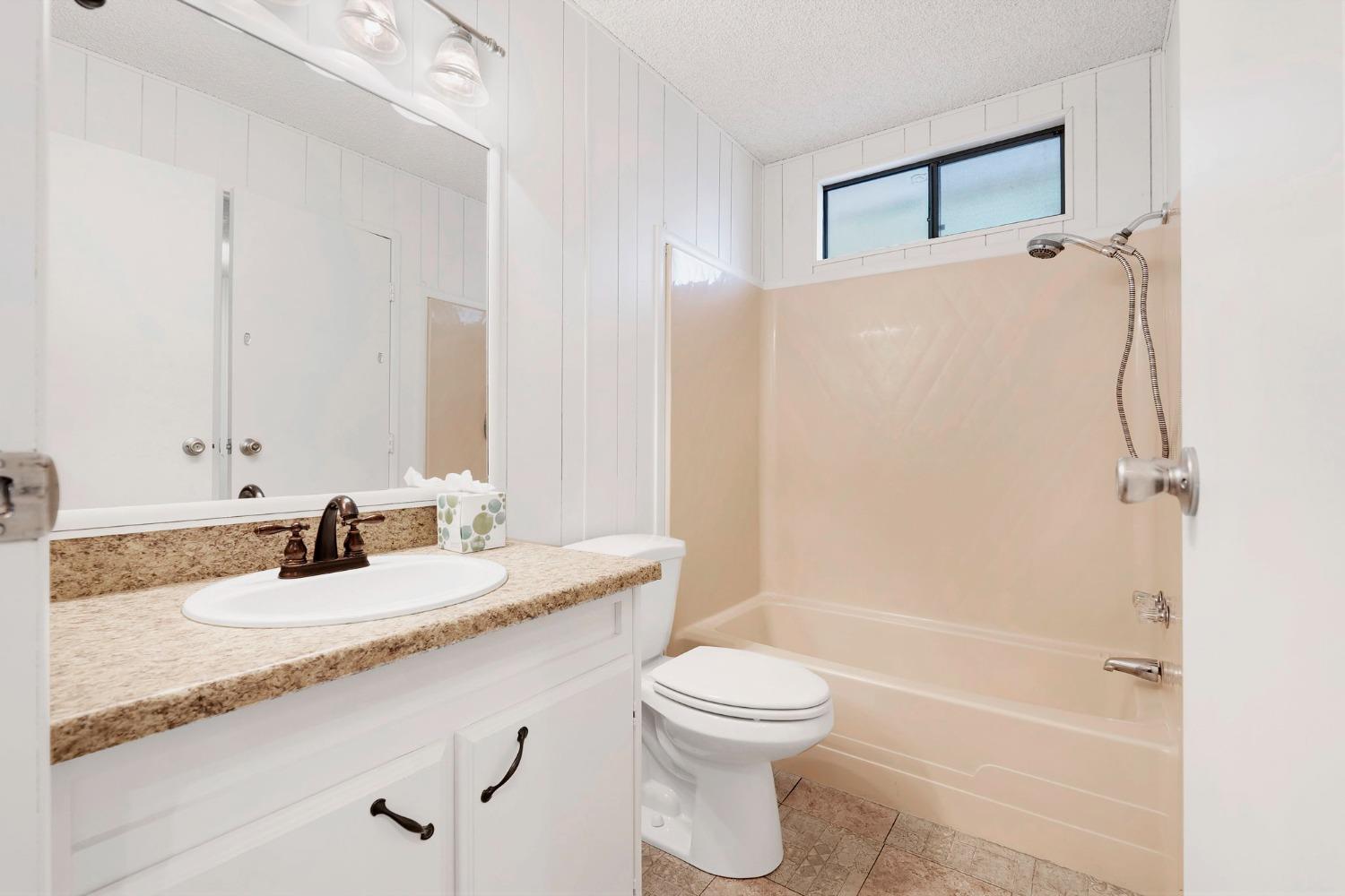 Detail Gallery Image 19 of 26 For 4319 Oakwood St, Rocklin,  CA 95677 - 2 Beds | 2 Baths