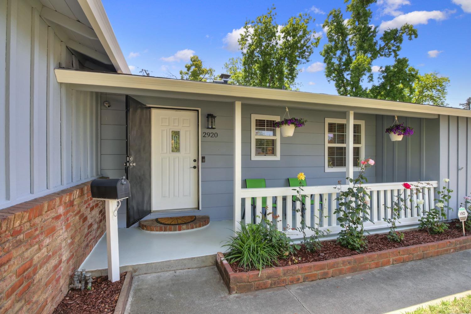 Detail Gallery Image 3 of 50 For 2920 Maison Way, Sacramento,  CA 95864 - 3 Beds | 1 Baths