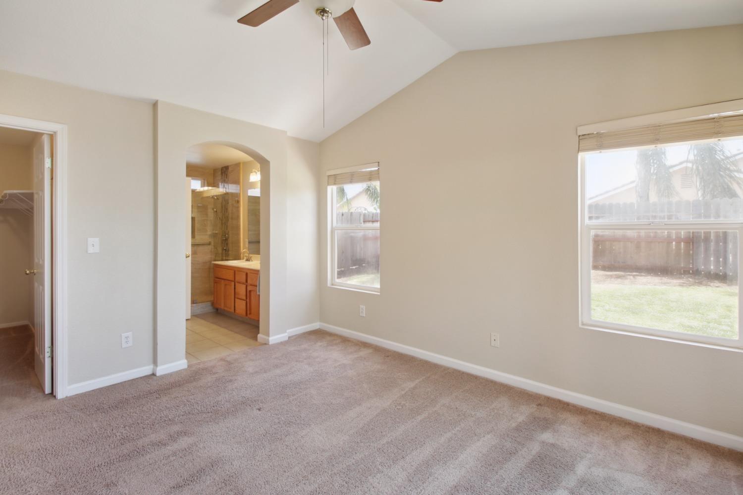 Detail Gallery Image 26 of 57 For 10092 Teddington Way, Elk Grove,  CA 95624 - 3 Beds | 2 Baths