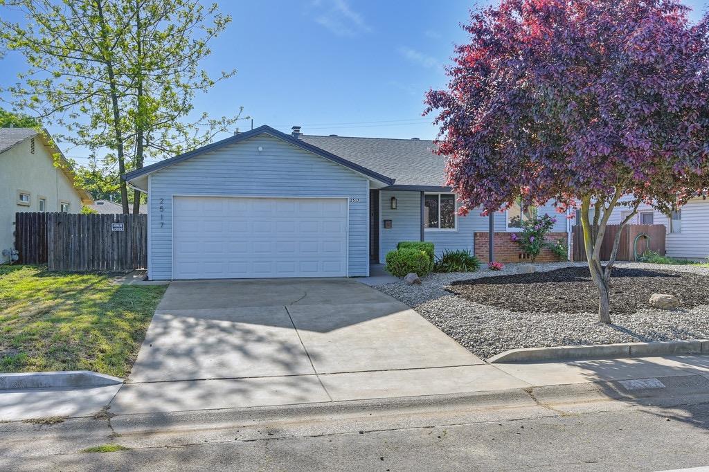 Detail Gallery Image 2 of 44 For 2517 Zinfandel Dr, Rancho Cordova,  CA 95670 - 3 Beds | 2 Baths