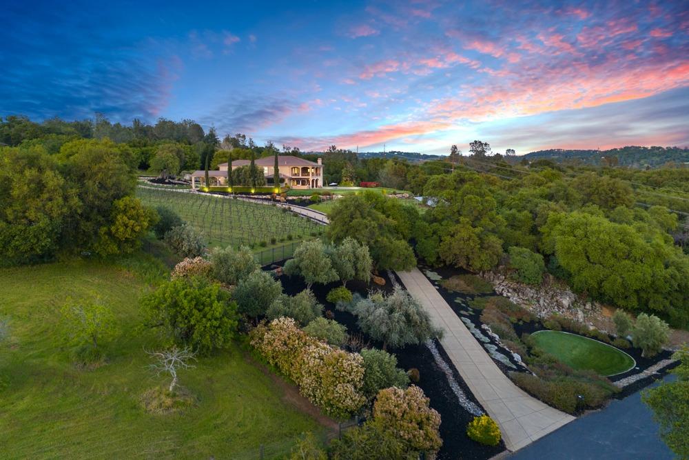 Detail Gallery Image 2 of 65 For 7543 Old Pear Hill Ln, Penryn,  CA 95663 - 5 Beds | 4/2 Baths