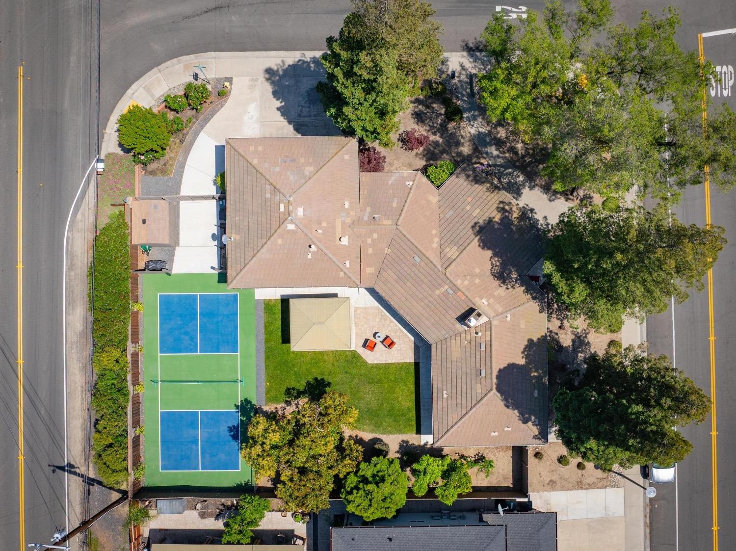 Detail Gallery Image 8 of 65 For 23271 S Pebble Beach Ln, Ripon,  CA 95366 - 3 Beds | 3 Baths