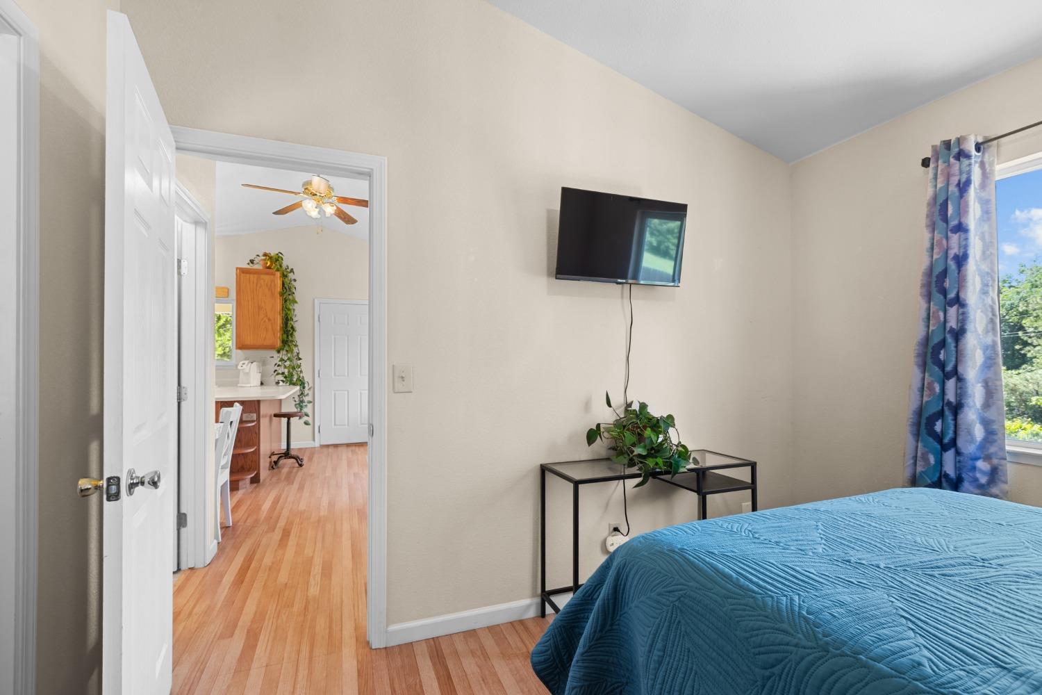 Detail Gallery Image 18 of 28 For 129 Snead Road, West Point,  CA 95255 - 1 Beds | 1 Baths