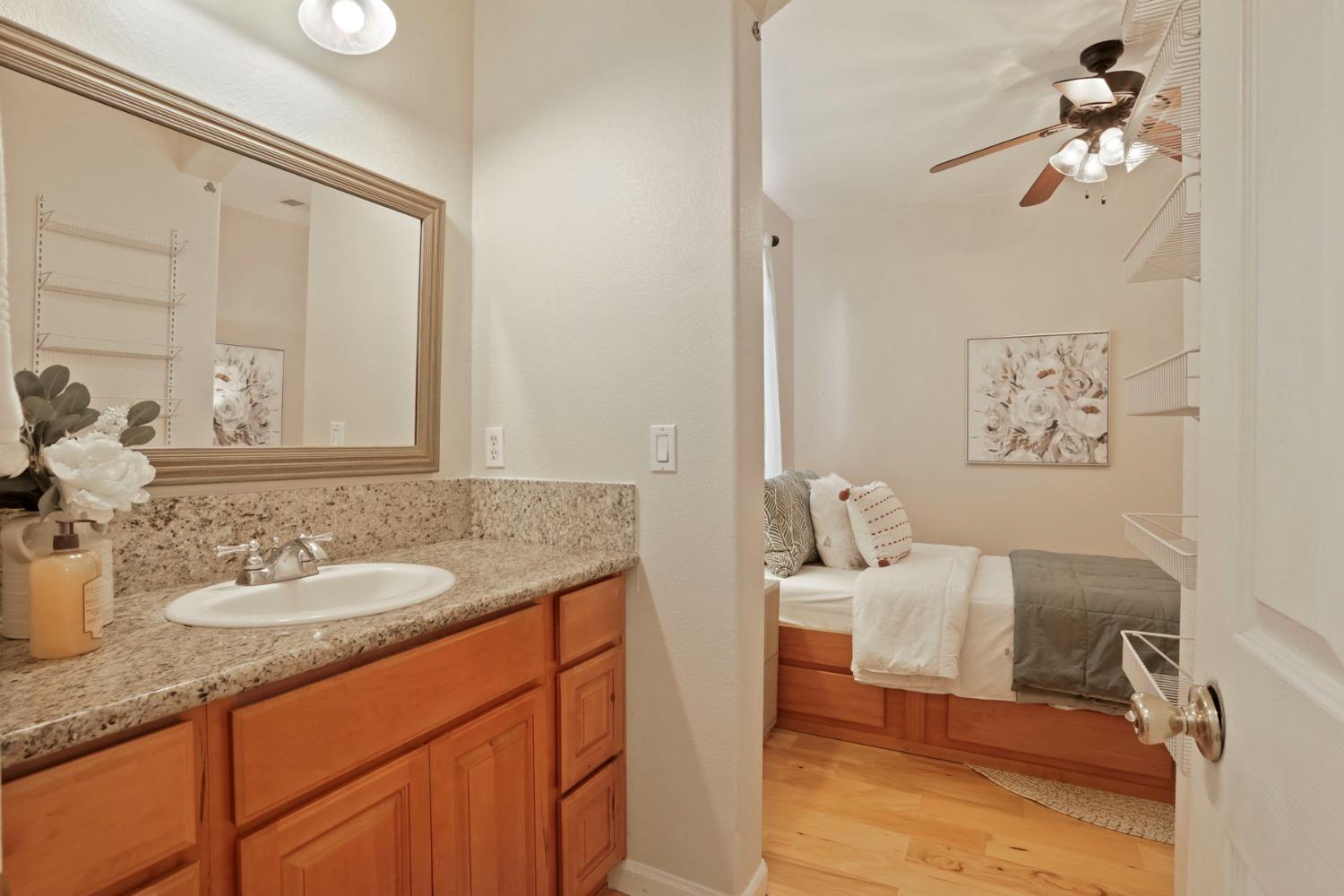 Detail Gallery Image 47 of 65 For 9572 Crystal Water Way, Elk Grove,  CA 95624 - 6 Beds | 4/1 Baths
