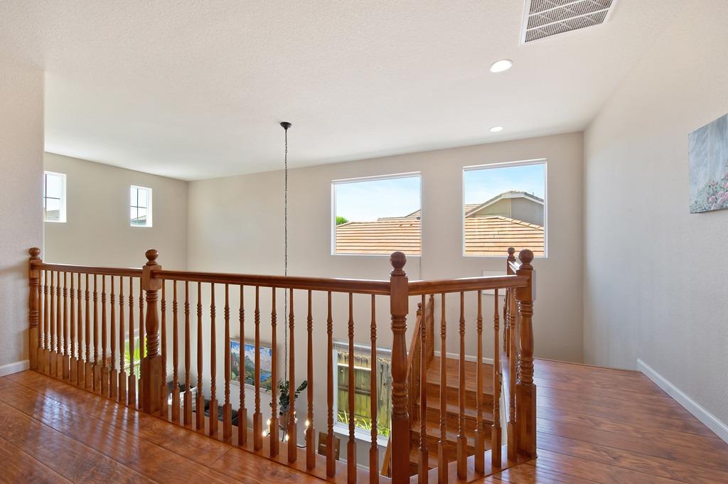 Detail Gallery Image 38 of 49 For 3532 Nouveau Way, Rancho Cordova,  CA 95670 - 4 Beds | 3 Baths