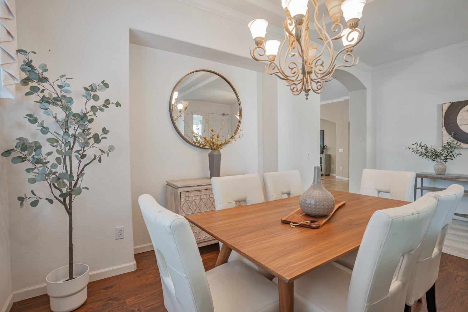 Detail Gallery Image 15 of 26 For 9505 Emerald Cove Ln, Elk Grove,  CA 95758 - 3 Beds | 2 Baths
