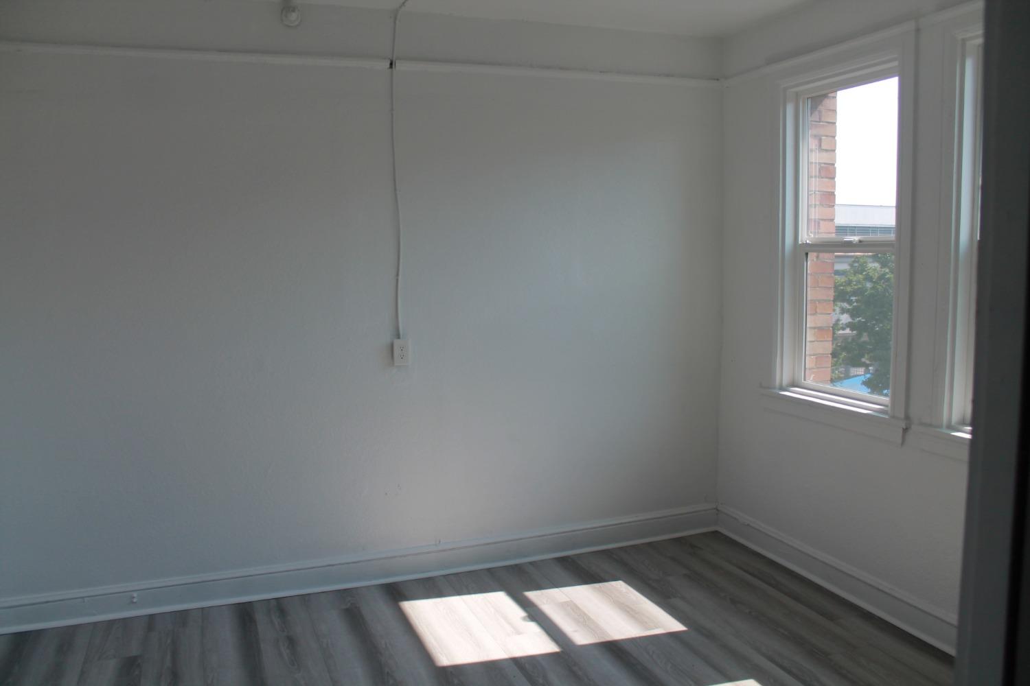 Detail Gallery Image 27 of 30 For 28 S American St, Stockton,  CA 95202 - – Beds | – Baths