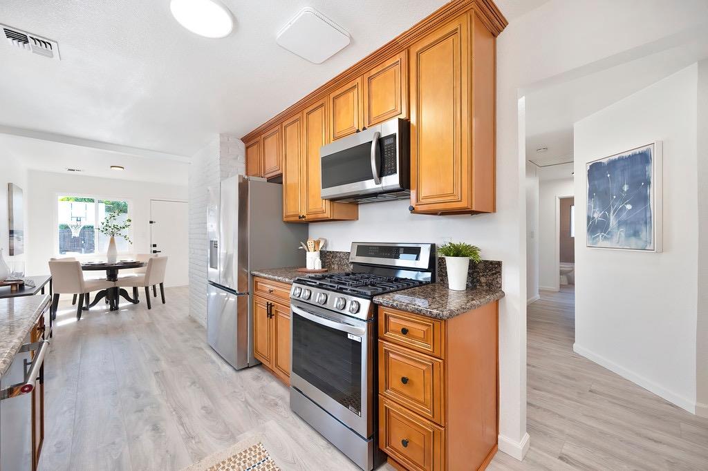 Detail Gallery Image 24 of 44 For 2517 Zinfandel Dr, Rancho Cordova,  CA 95670 - 3 Beds | 2 Baths