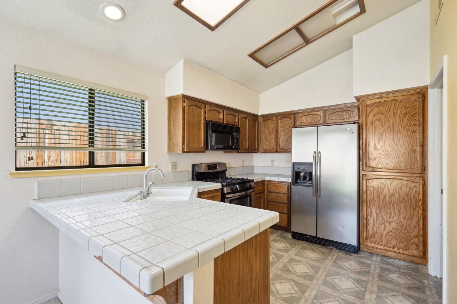 Sheehan Way, Antelope, California image 5