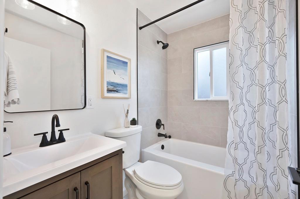 Detail Gallery Image 30 of 44 For 2517 Zinfandel Dr, Rancho Cordova,  CA 95670 - 3 Beds | 2 Baths