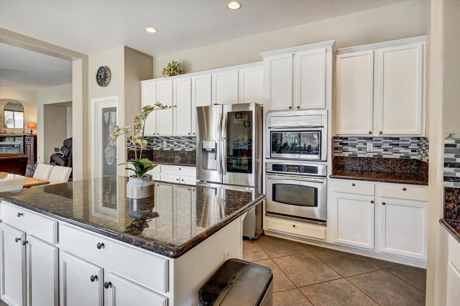 Detail Gallery Image 56 of 65 For 9500 Chicory Field Way, Elk Grove,  CA 95624 - 5 Beds | 4 Baths