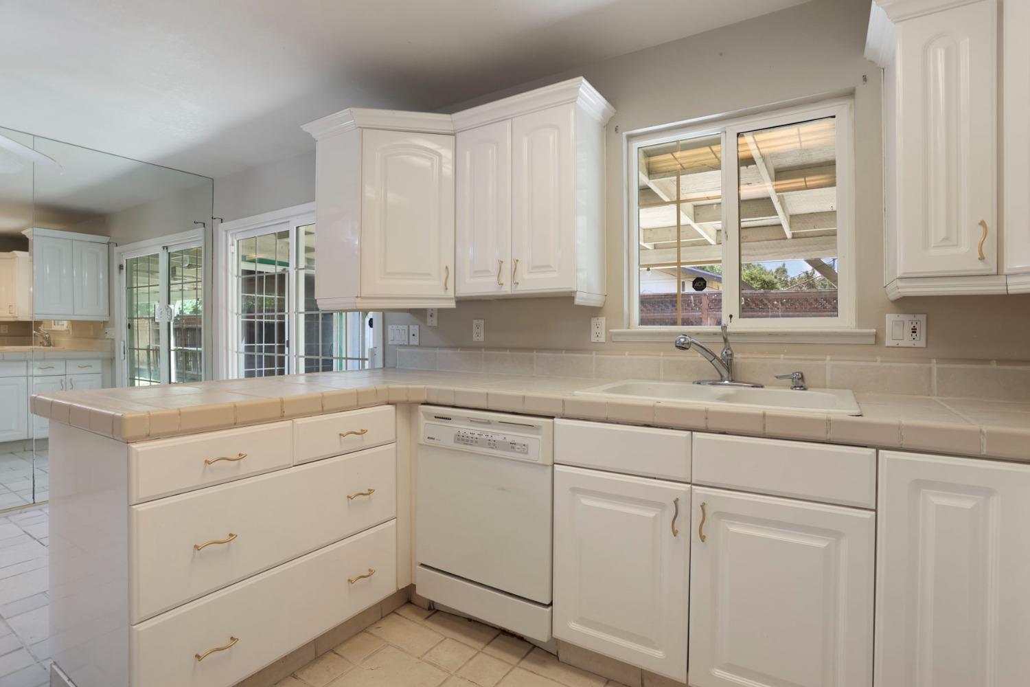 Detail Gallery Image 18 of 40 For 133 S Carroll Ave, Stockton,  CA 95215 - 3 Beds | 2 Baths