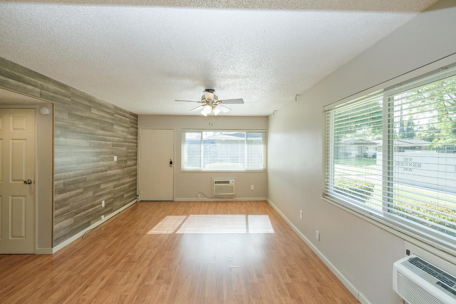 Detail Gallery Image 5 of 39 For 2700 Macdougal St #8,  Modesto,  CA 95350 - 2 Beds | 1 Baths