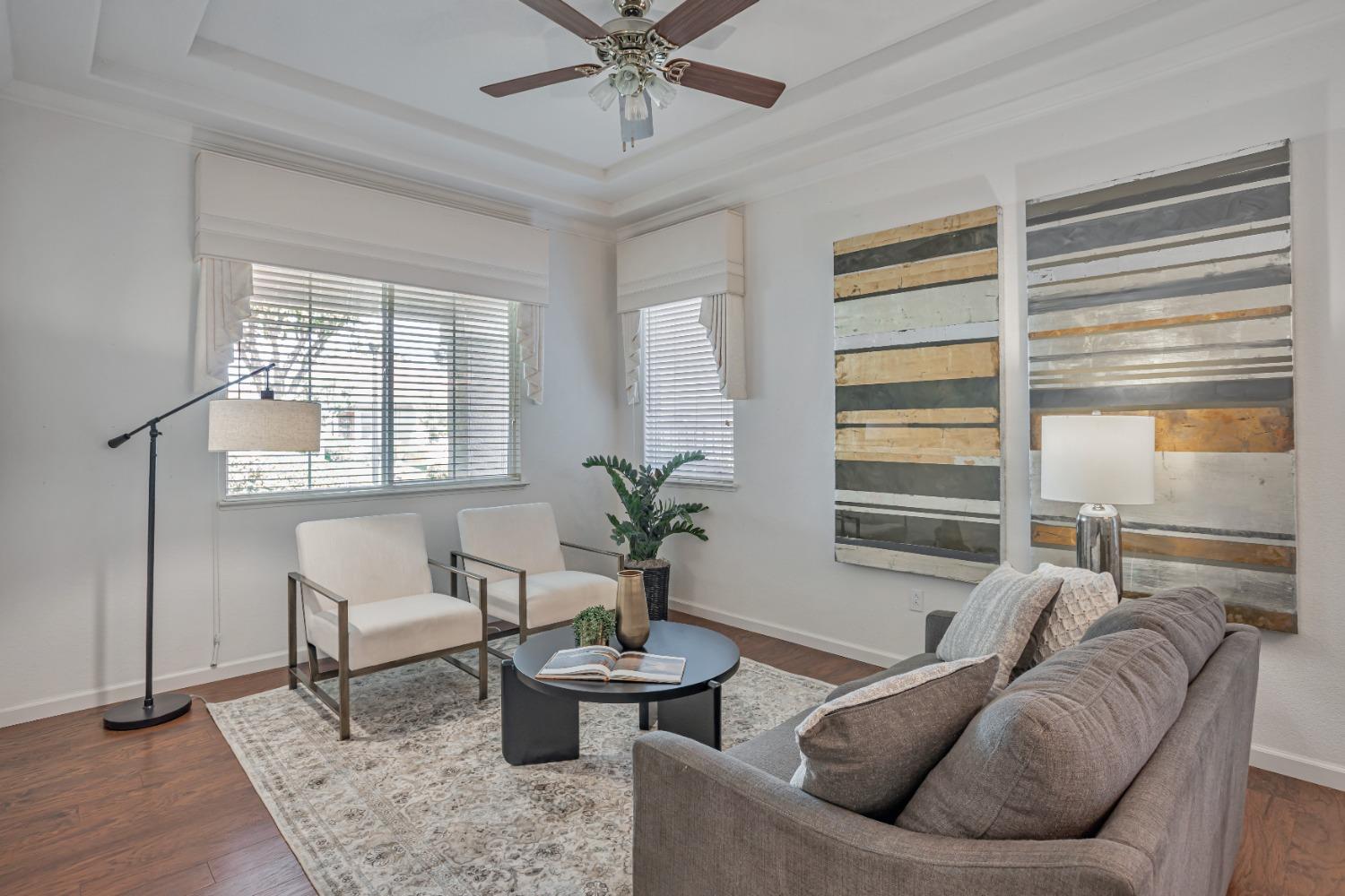 Detail Gallery Image 7 of 26 For 9505 Emerald Cove Ln, Elk Grove,  CA 95758 - 3 Beds | 2 Baths