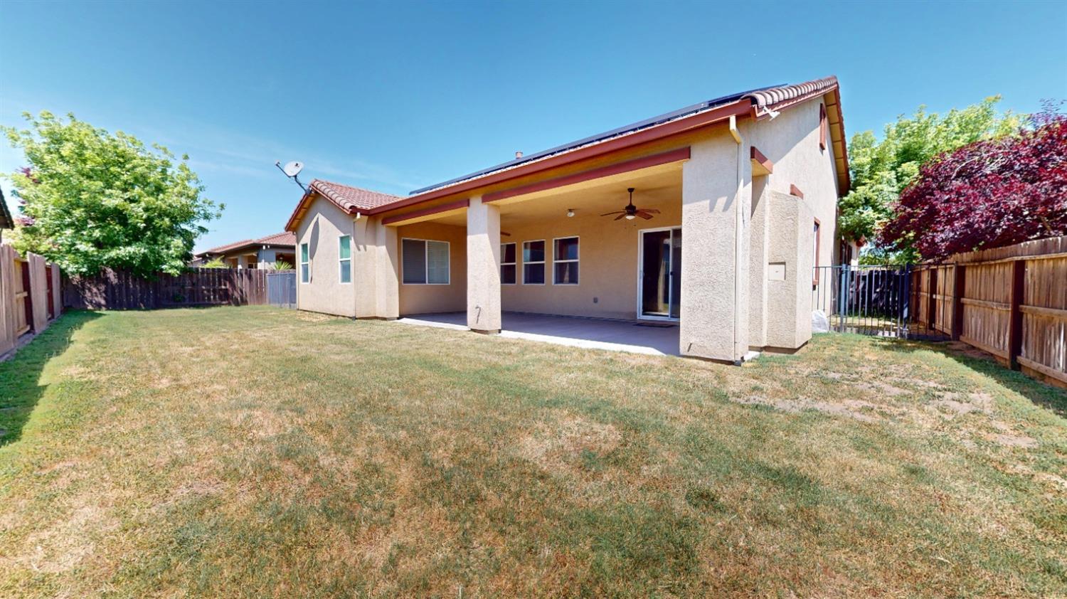 Detail Gallery Image 34 of 35 For 804 Freedom Point Way, Manteca,  CA 95336 - 3 Beds | 2/1 Baths