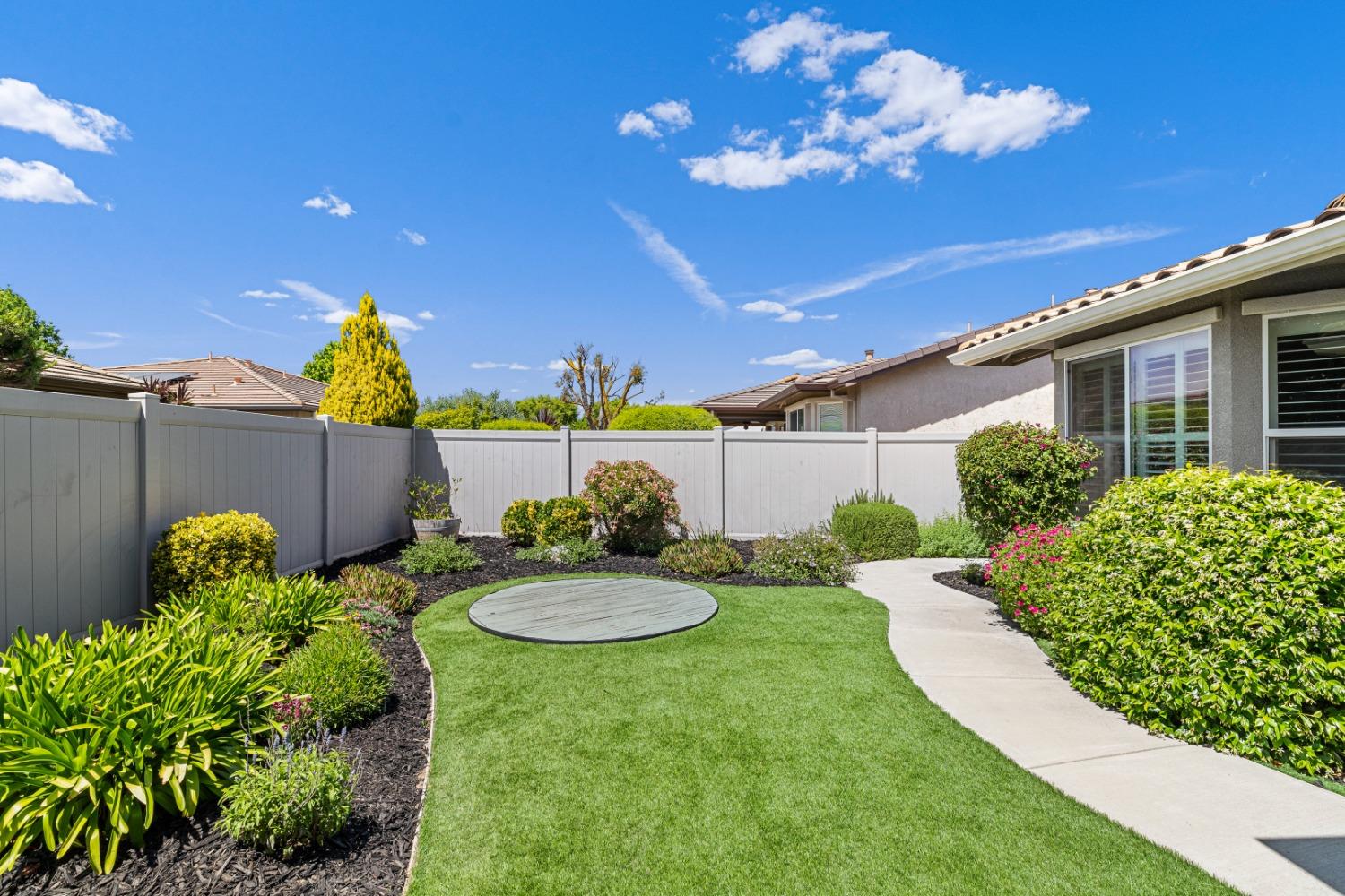 Detail Gallery Image 28 of 77 For 2387 Rose Briar Pl, Manteca,  CA 95336 - 2 Beds | 2 Baths