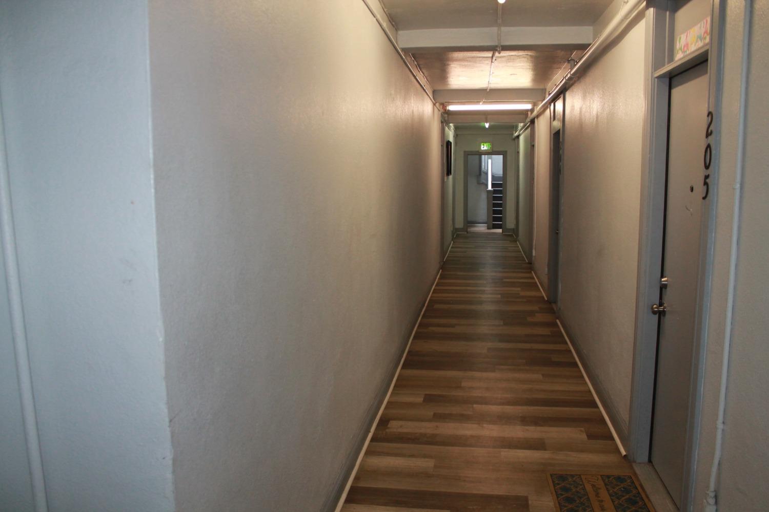Detail Gallery Image 5 of 30 For 28 S American St, Stockton,  CA 95202 - – Beds | – Baths