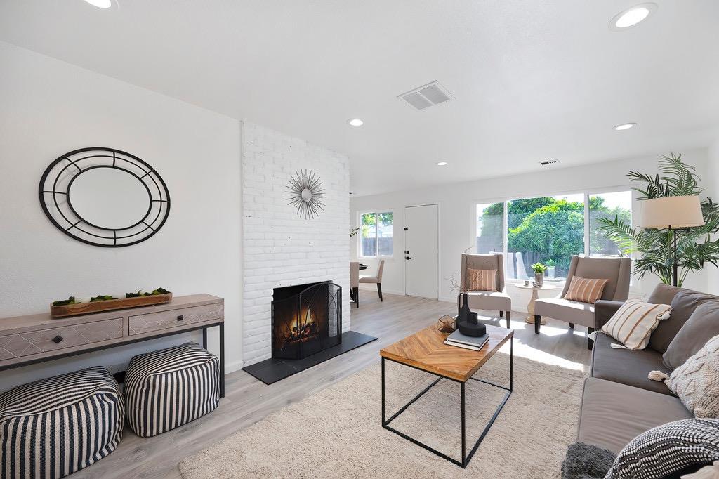 Detail Gallery Image 9 of 44 For 2517 Zinfandel Dr, Rancho Cordova,  CA 95670 - 3 Beds | 2 Baths