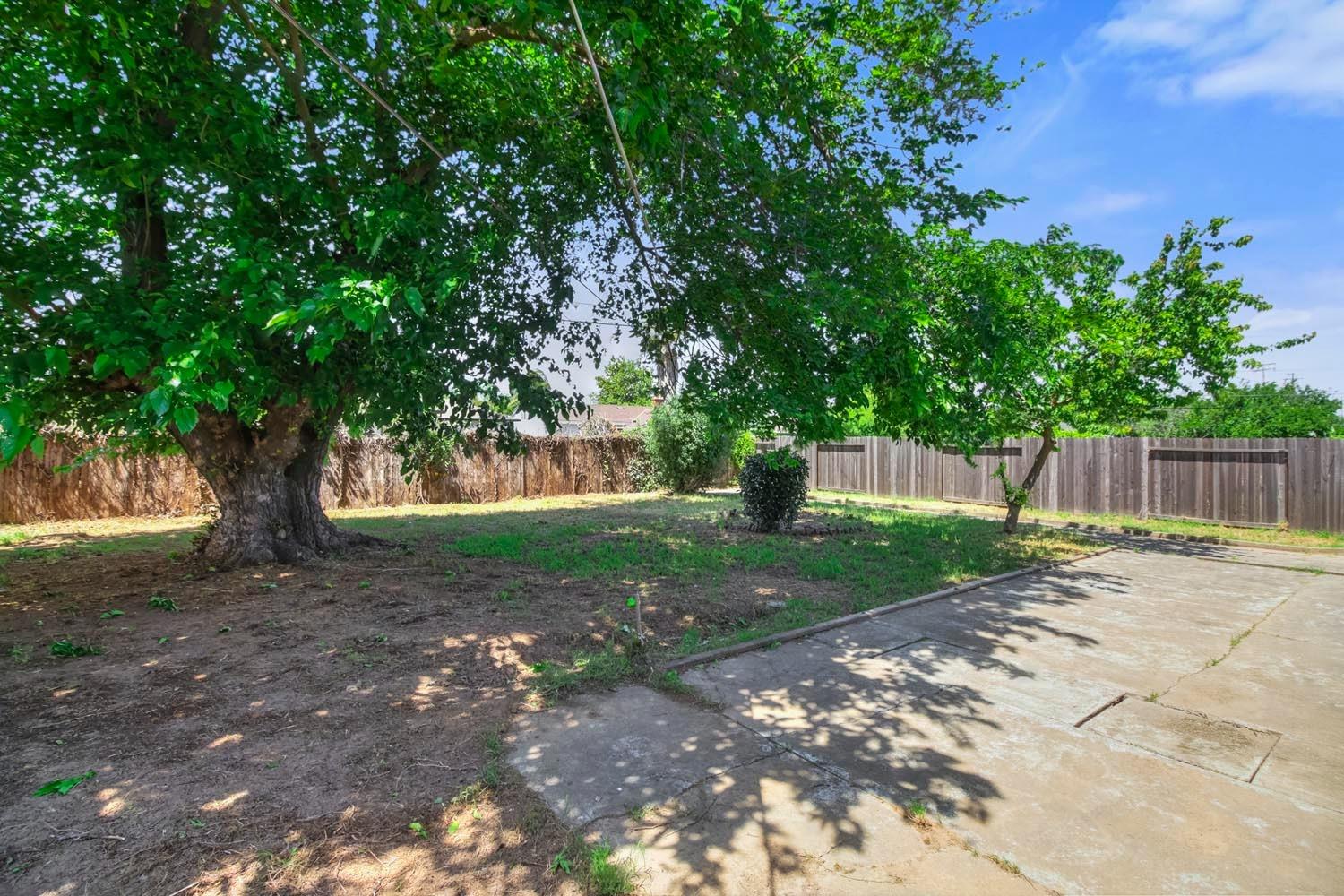 Detail Gallery Image 36 of 44 For 5720 Ortega St, Sacramento,  CA 95824 - 3 Beds | 2 Baths