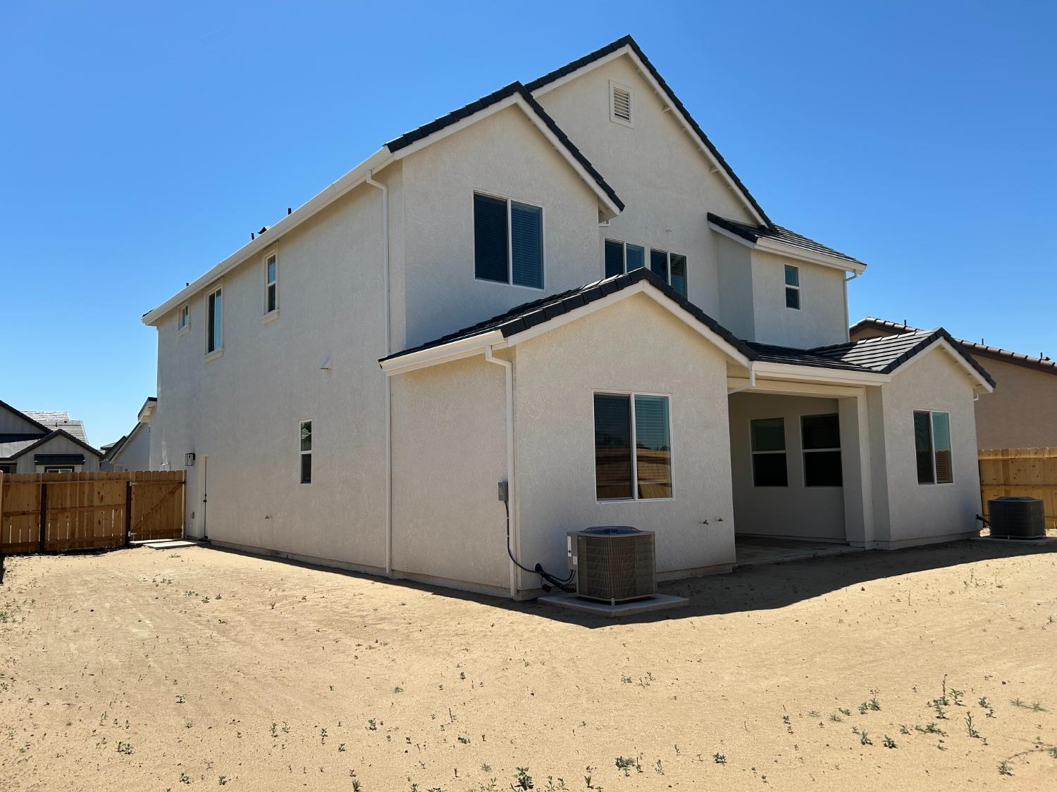 Tigris Street, Manteca, California image 8