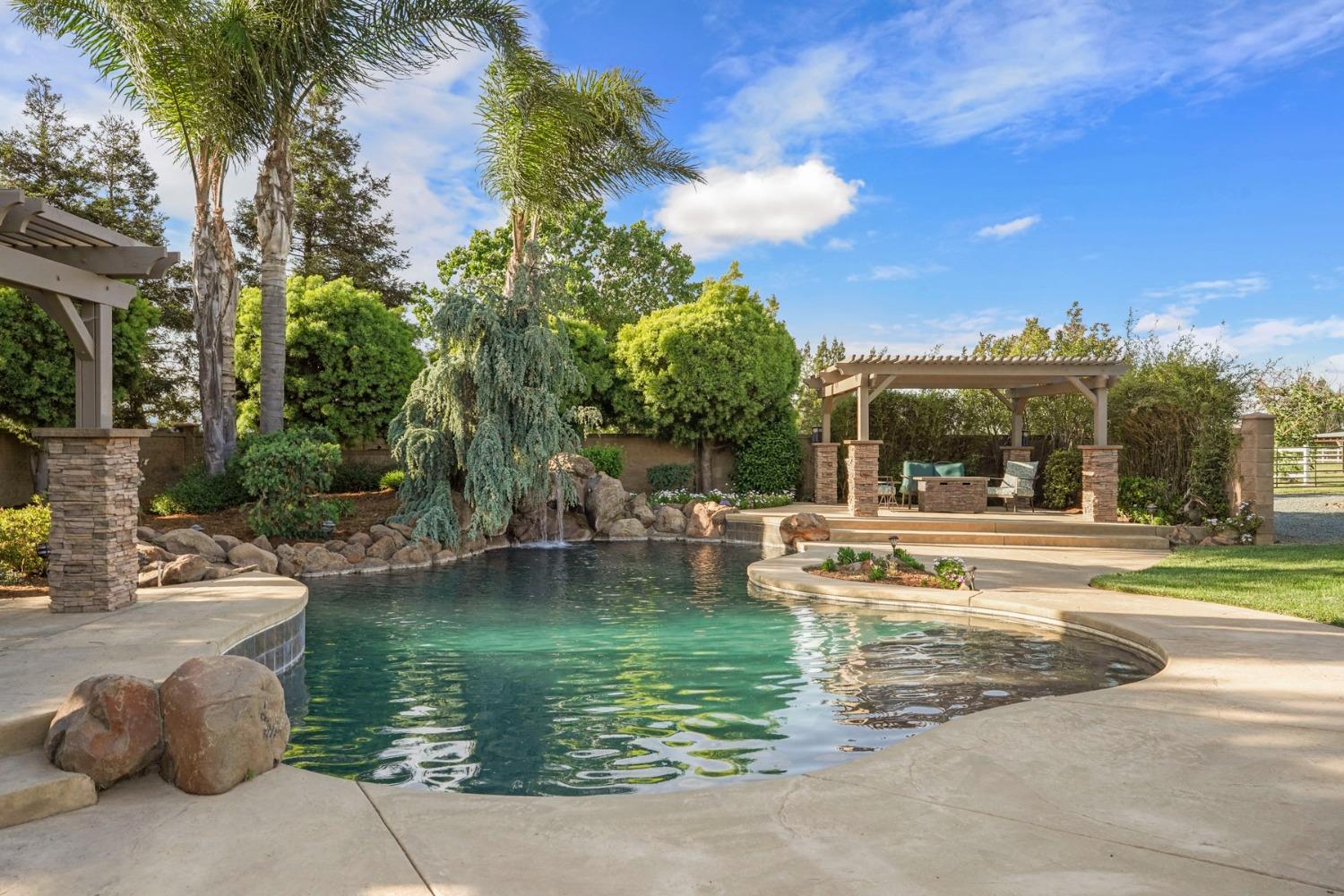 Detail Gallery Image 40 of 63 For 22947 N Samra Hayer Ln, Acampo,  CA 95220 - 4 Beds | 2/1 Baths