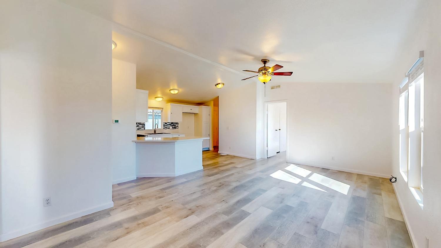 Detail Gallery Image 6 of 35 For 2151 E Pacheco Blvd 57, Los Banos,  CA 93635 - 3 Beds | 2 Baths