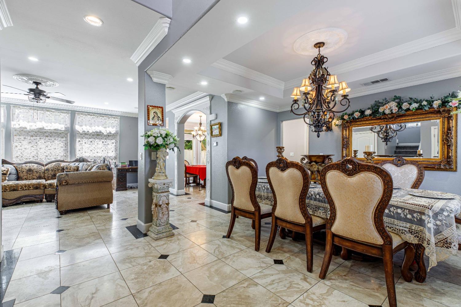 Detail Gallery Image 3 of 45 For 4600 via Terreno, Modesto,  CA 95357 - 4 Beds | 2/1 Baths