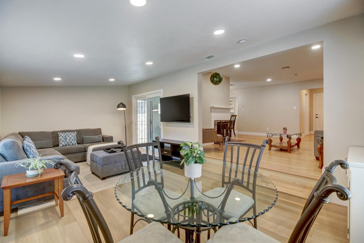Detail Gallery Image 10 of 50 For 2920 Maison Way, Sacramento,  CA 95864 - 3 Beds | 1 Baths