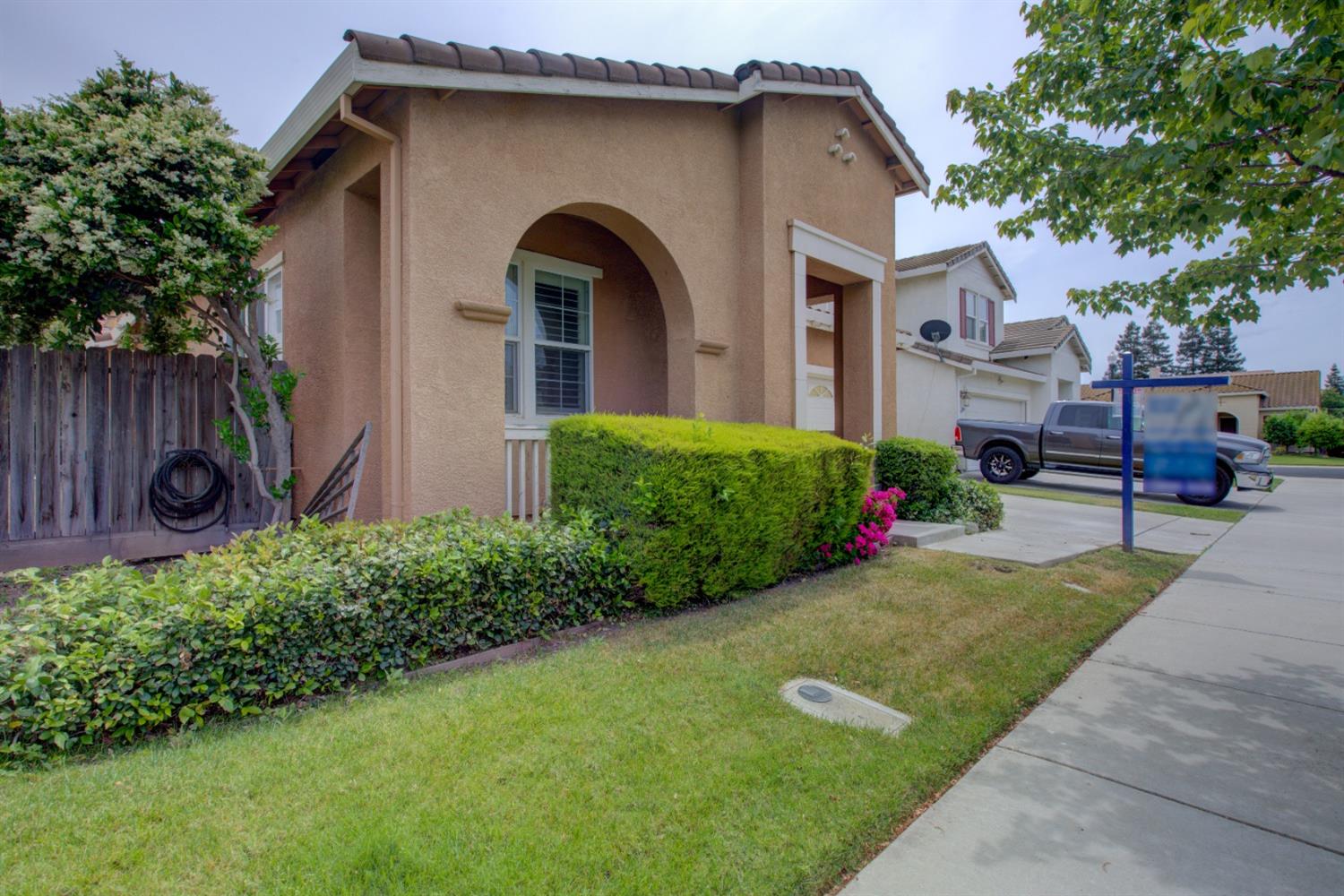 Detail Gallery Image 13 of 37 For 3804 Apple Blossom Ln, Turlock,  CA 95382 - 3 Beds | 2 Baths