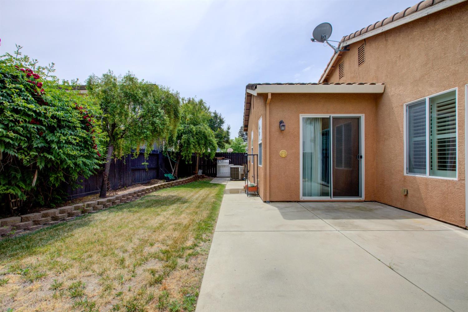 Detail Gallery Image 14 of 37 For 3804 Apple Blossom Ln, Turlock,  CA 95382 - 3 Beds | 2 Baths