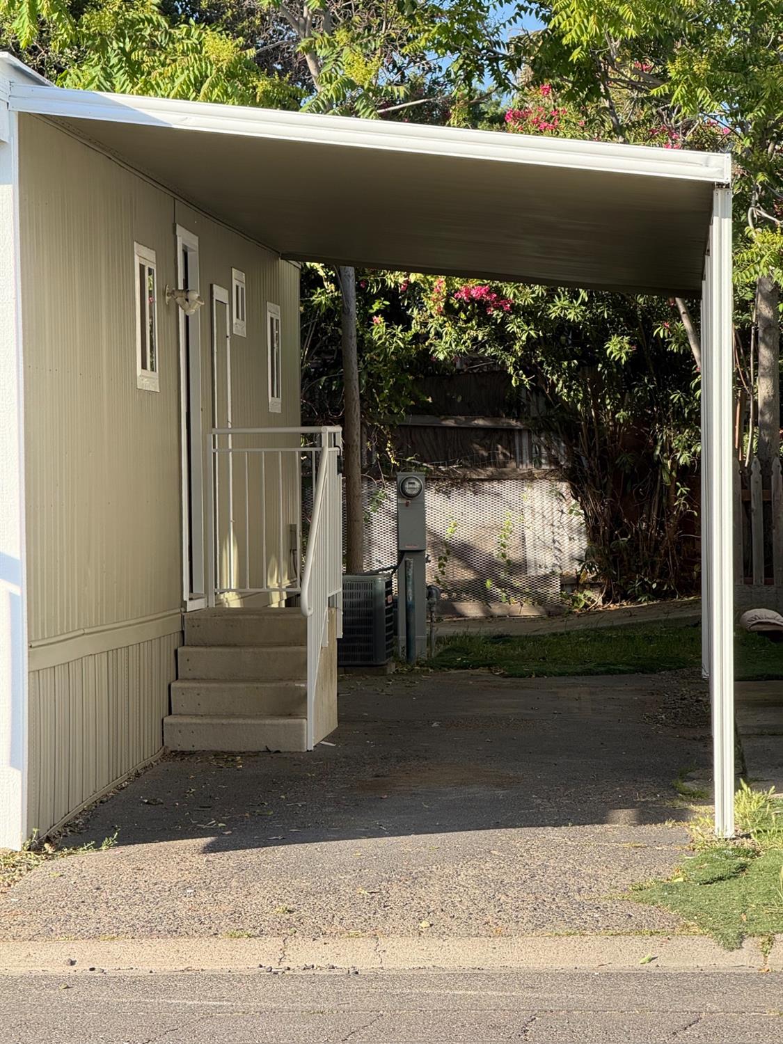 Detail Gallery Image 5 of 28 For 3725 Arroyo Seco Ln 75, North Highlands,  CA 95660 - 2 Beds | 1 Baths