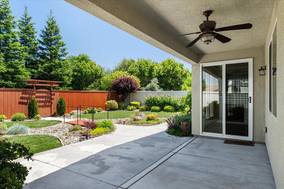 Detail Gallery Image 40 of 84 For 1377 Arbor Brook Dr, Manteca,  CA 95336 - 3 Beds | 2 Baths