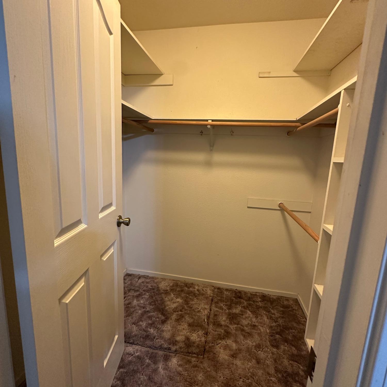 Detail Gallery Image 17 of 23 For 2316 Thaddeous Ct, Escalon,  CA 95320 - 3 Beds | 2/1 Baths