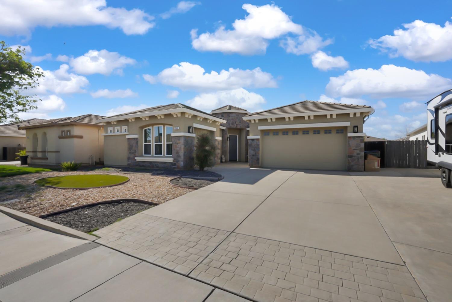 Vasco Street, Manteca, California image 7