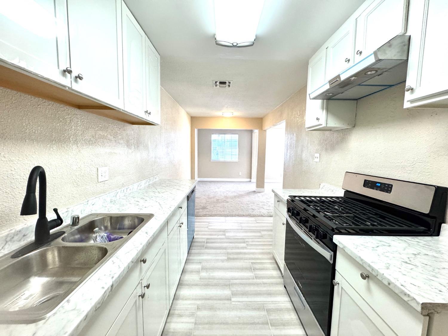 Detail Gallery Image 15 of 20 For 680 Ford Rd, Sacramento,  CA 95838 - – Beds | – Baths