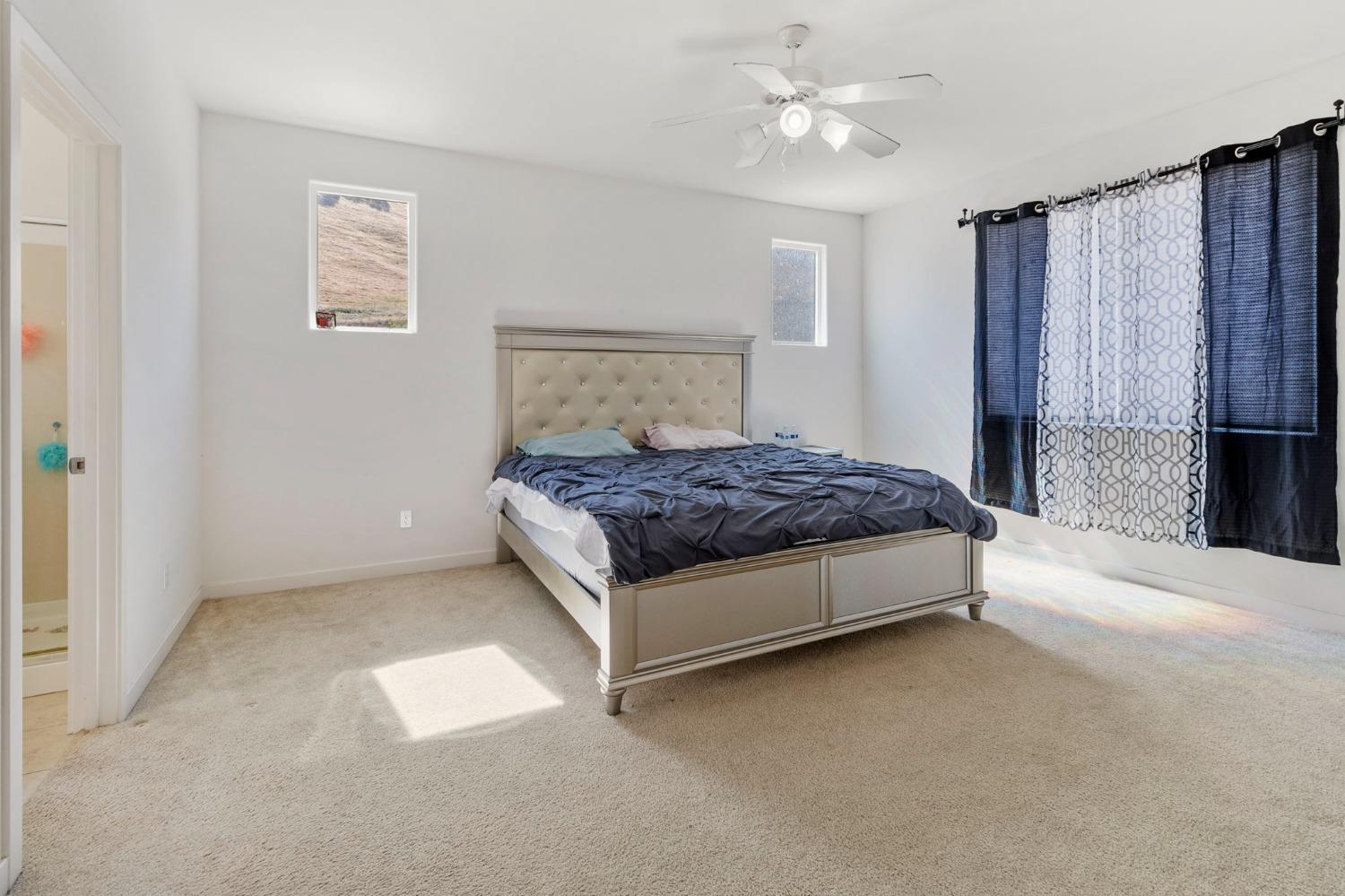 Detail Gallery Image 14 of 29 For 20744 Fairway Dr, Patterson,  CA 95363 - 5 Beds | 3/1 Baths