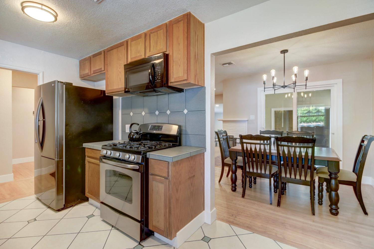 Detail Gallery Image 23 of 50 For 2920 Maison Way, Sacramento,  CA 95864 - 3 Beds | 1 Baths