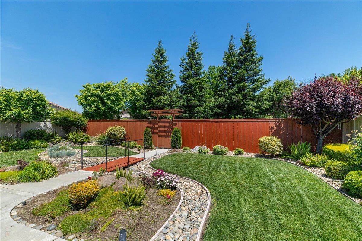 Detail Gallery Image 43 of 84 For 1377 Arbor Brook Dr, Manteca,  CA 95336 - 3 Beds | 2 Baths