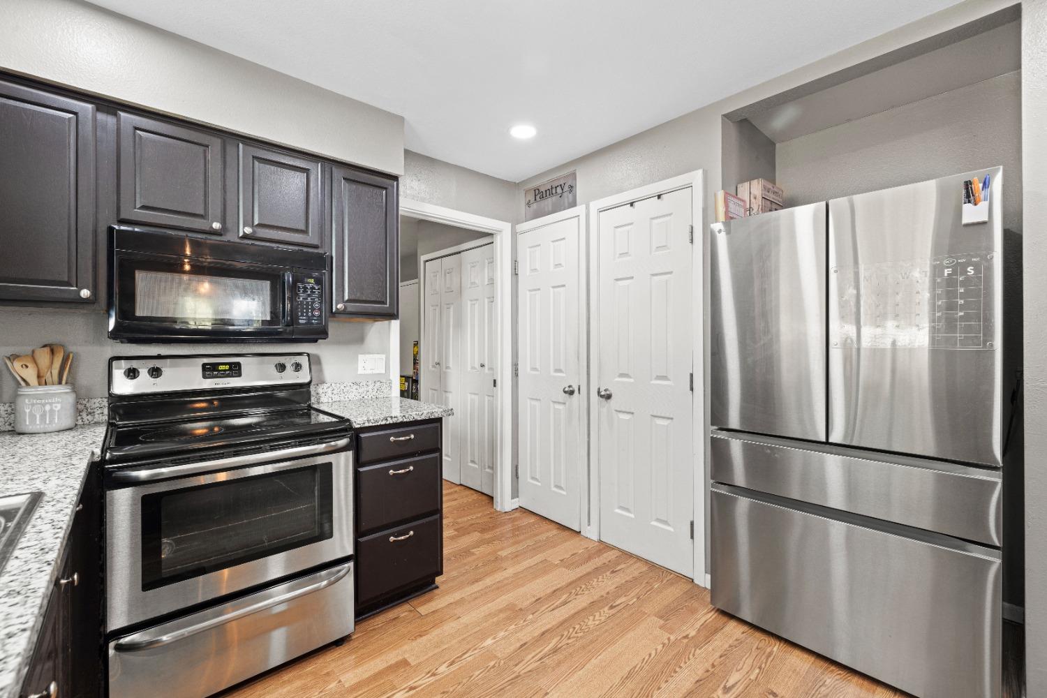Detail Gallery Image 15 of 45 For 3375 Braniff Ct. Ct, Cameron Park,  CA 95682 - 4 Beds | 2/1 Baths
