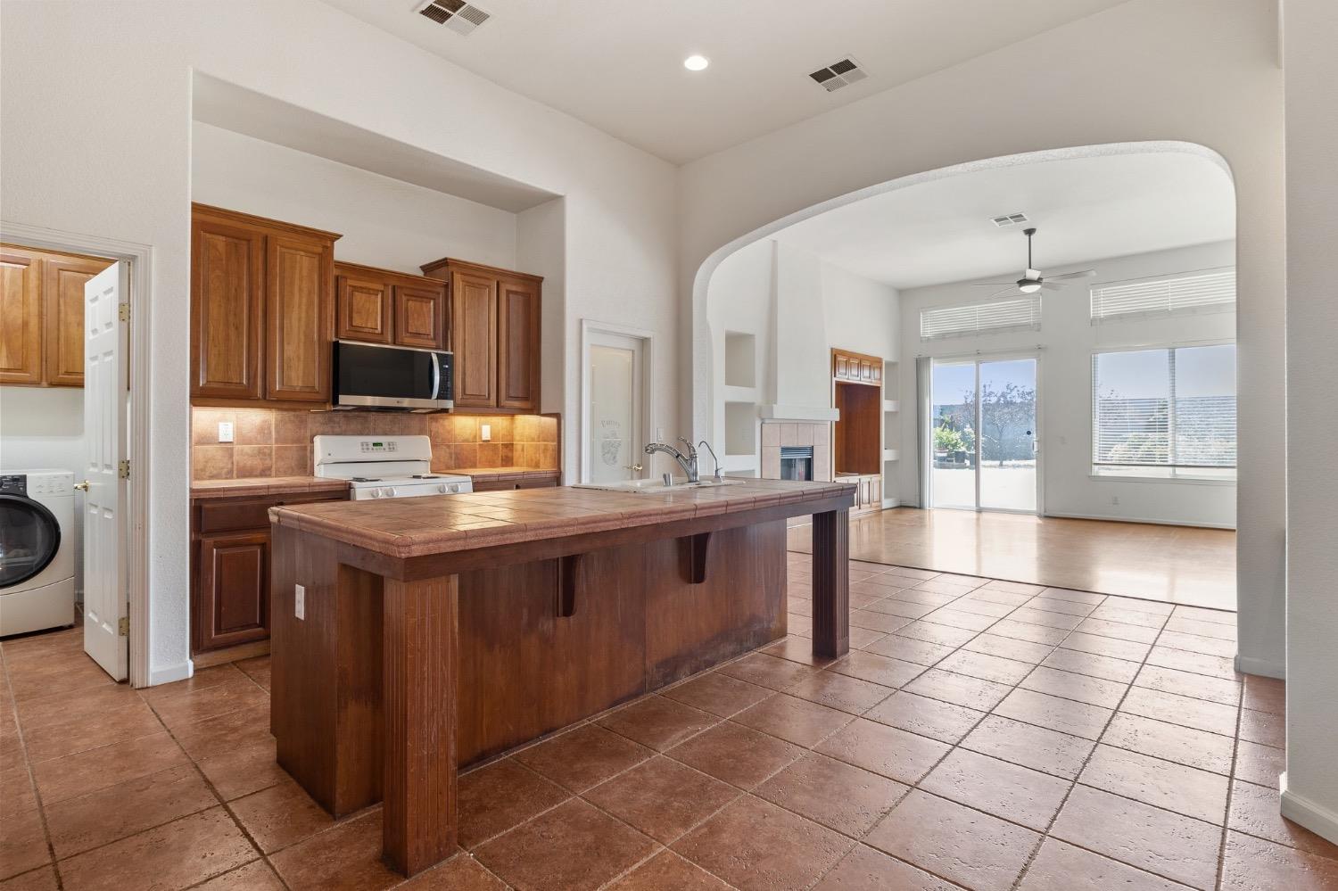 Detail Gallery Image 27 of 38 For 554 Bonanza Dr, Newman,  CA 95360 - 3 Beds | 2 Baths