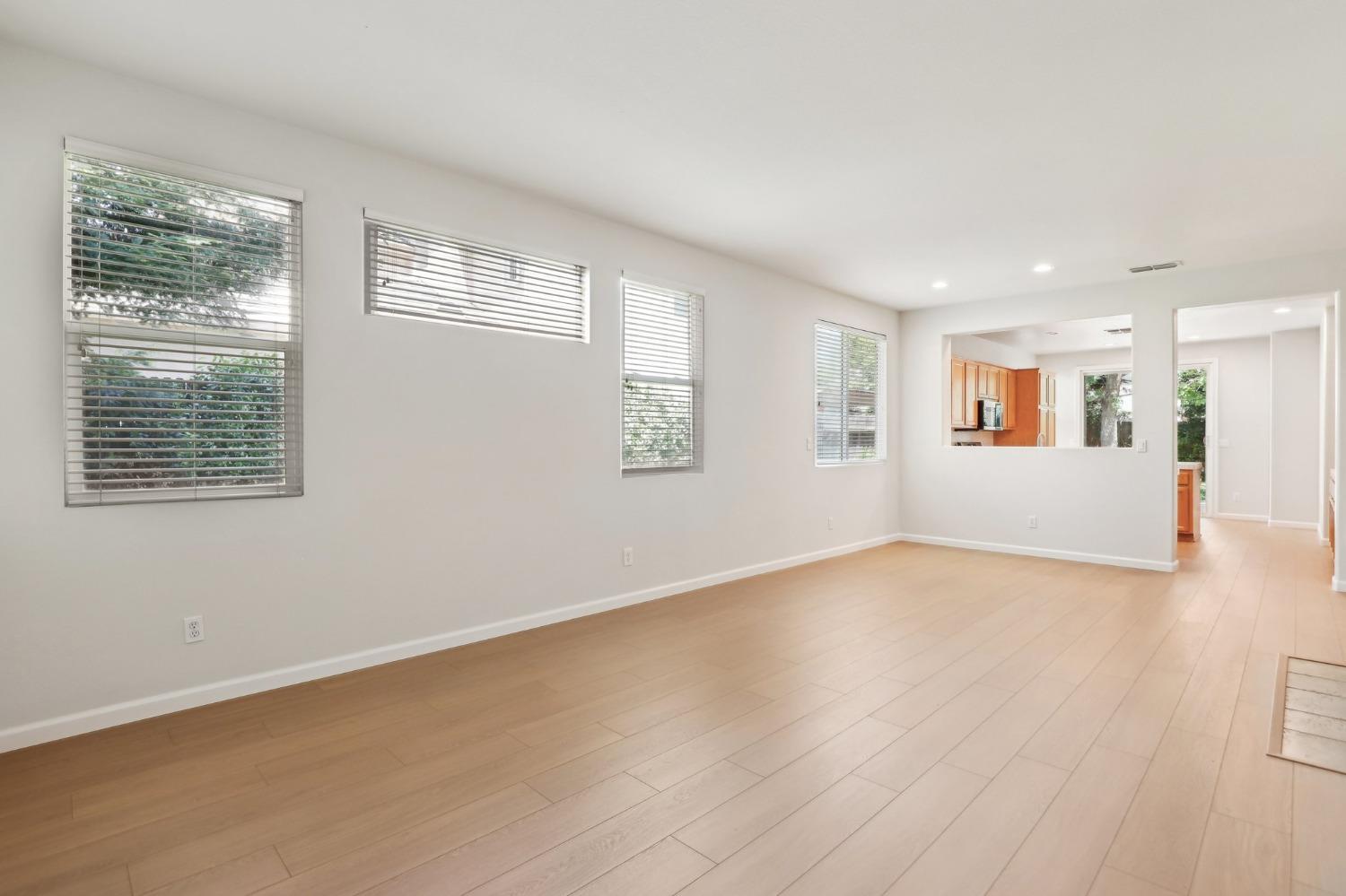 Detail Gallery Image 15 of 43 For 1707 Danbrook Dr, Sacramento,  CA 95835 - 3 Beds | 2 Baths