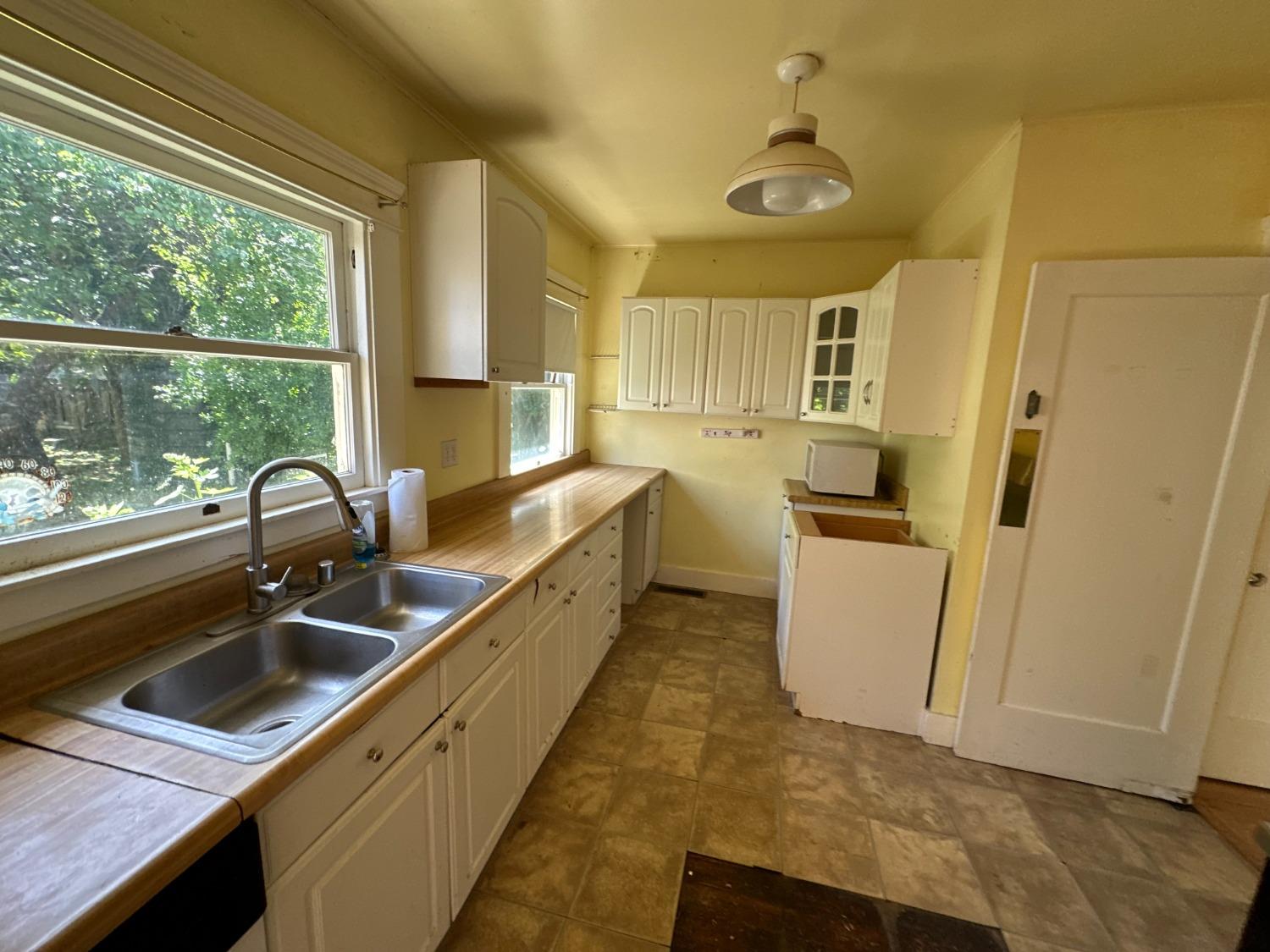 Detail Gallery Image 10 of 33 For 845 4th St, Woodland,  CA 95695 - 3 Beds | 1 Baths