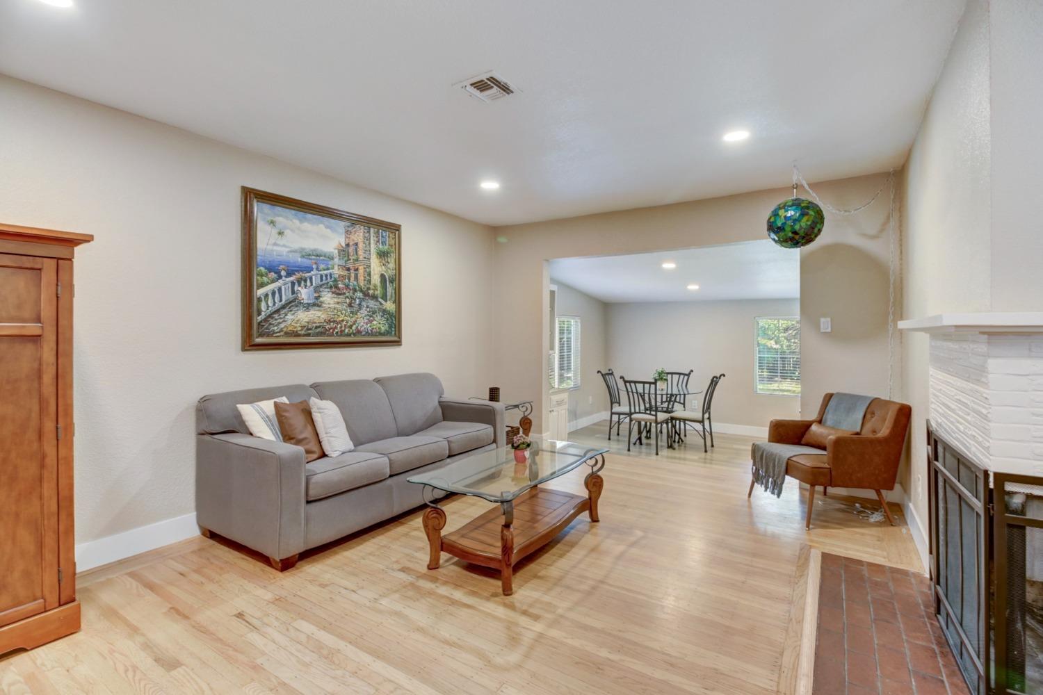 Detail Gallery Image 12 of 50 For 2920 Maison Way, Sacramento,  CA 95864 - 3 Beds | 1 Baths