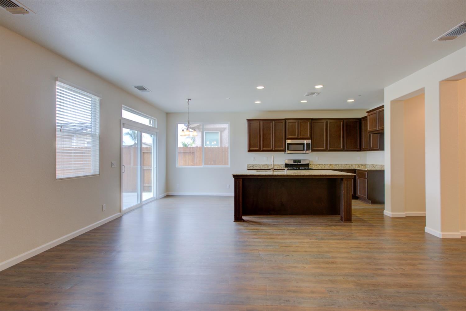 Detail Gallery Image 23 of 54 For 731 Big Ben Ct, Newman,  CA 95360 - 4 Beds | 2 Baths