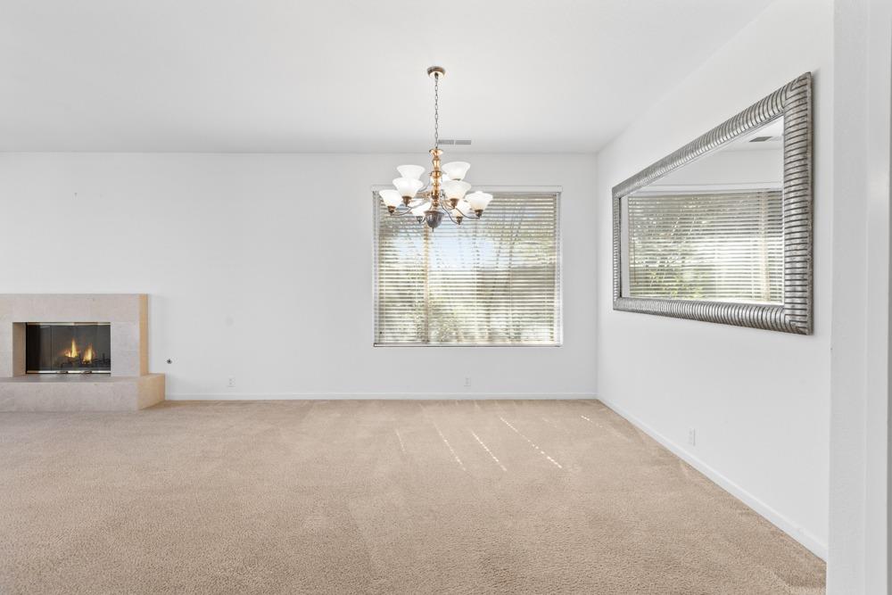 Detail Gallery Image 15 of 56 For 9608 Golf Course Ln, Elk Grove,  CA 95758 - 2 Beds | 2 Baths